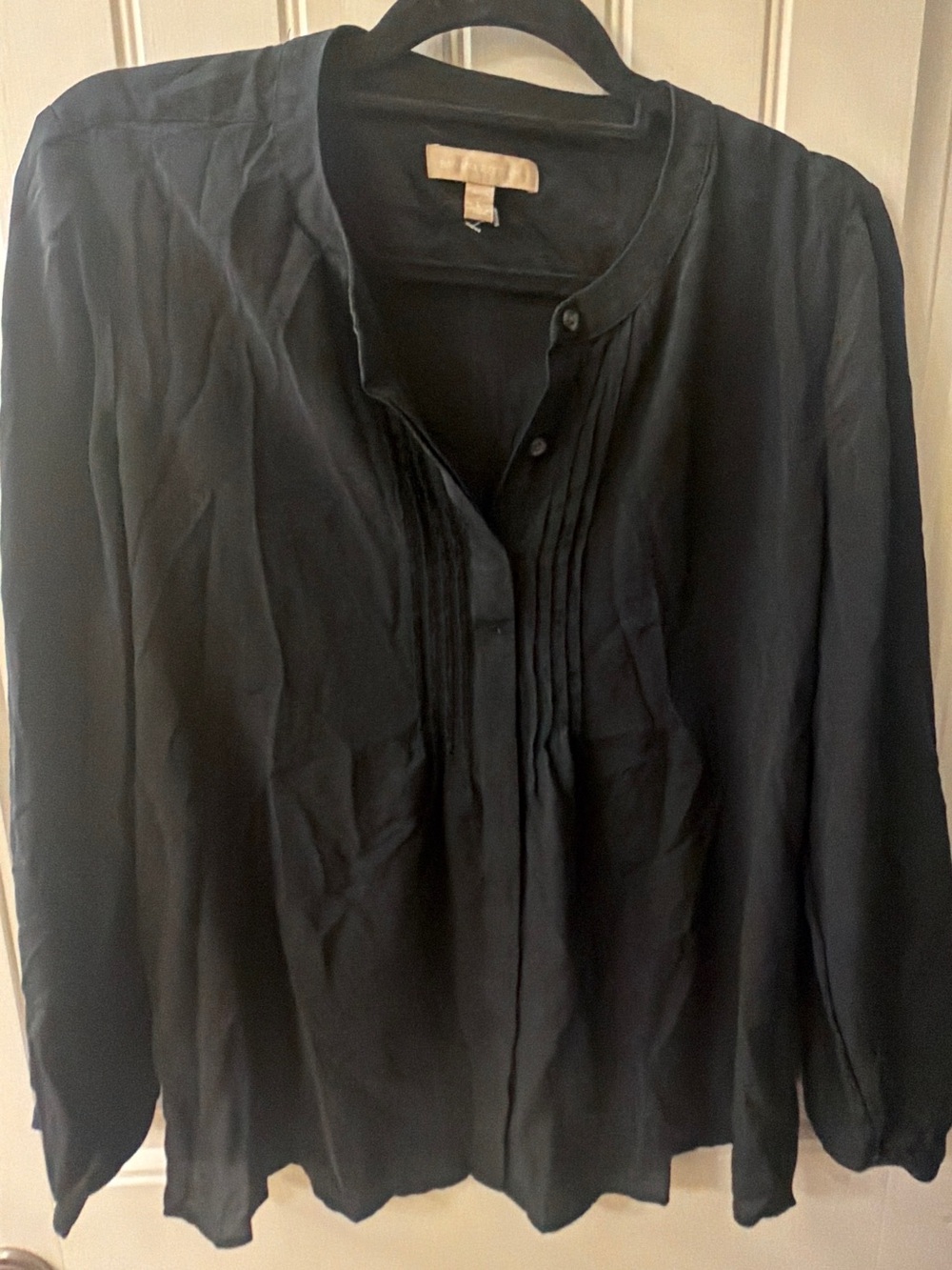 Banana Republic Black Pintuck Button-Front Blouse